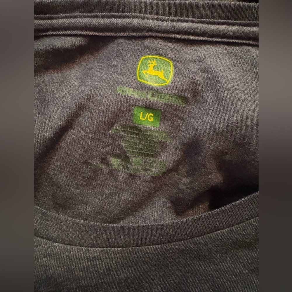 John Deere Floral Antlers Tee T Shirt Gray Large. NWOT - Picture 8 of 9